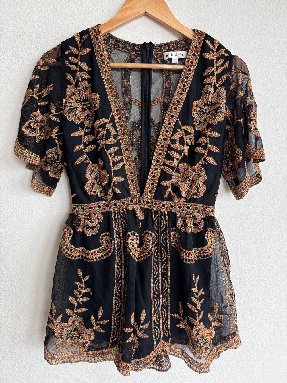 Wild Honey Embroidered Mesh Romper Black Boho Floral Deep V Open Back Size Small